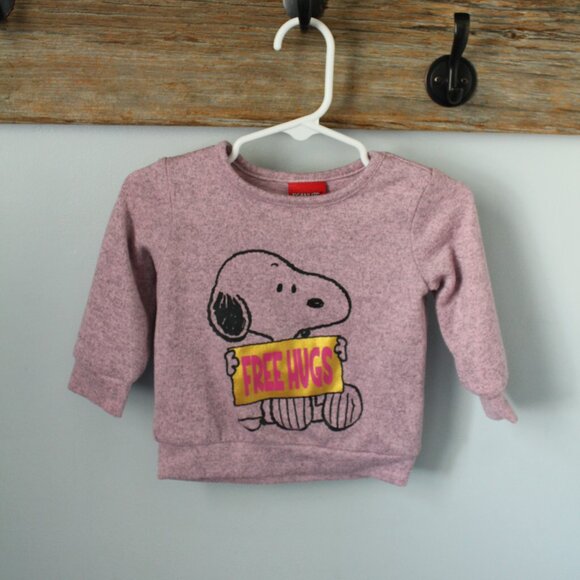 🍁5/$25🎃 Peanuts Size 6-9M Snoopy Shirt Free Hugs - Picture 1 of 2